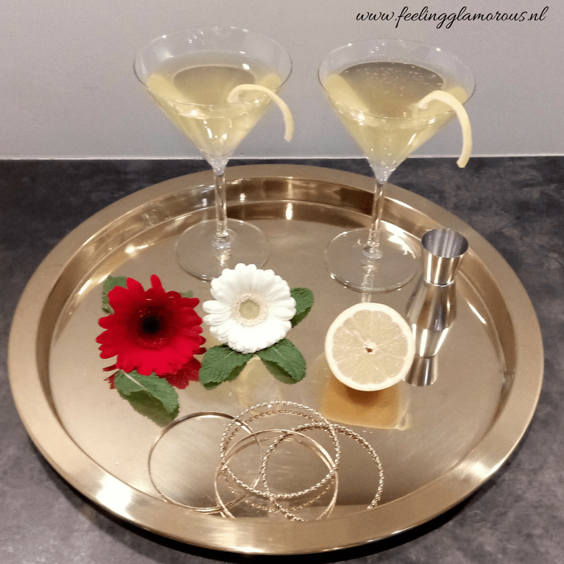 glas met cocktail limonesco